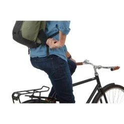 Thule Paramount Commuter 27L Backpack Olivine 3204732 17 Thule Paramount Commuter 27L Backpack Olivine 3204732 -Adventure Bike Shop HD 7522 4a2e3dd2af8f624788a6740d9f00984e