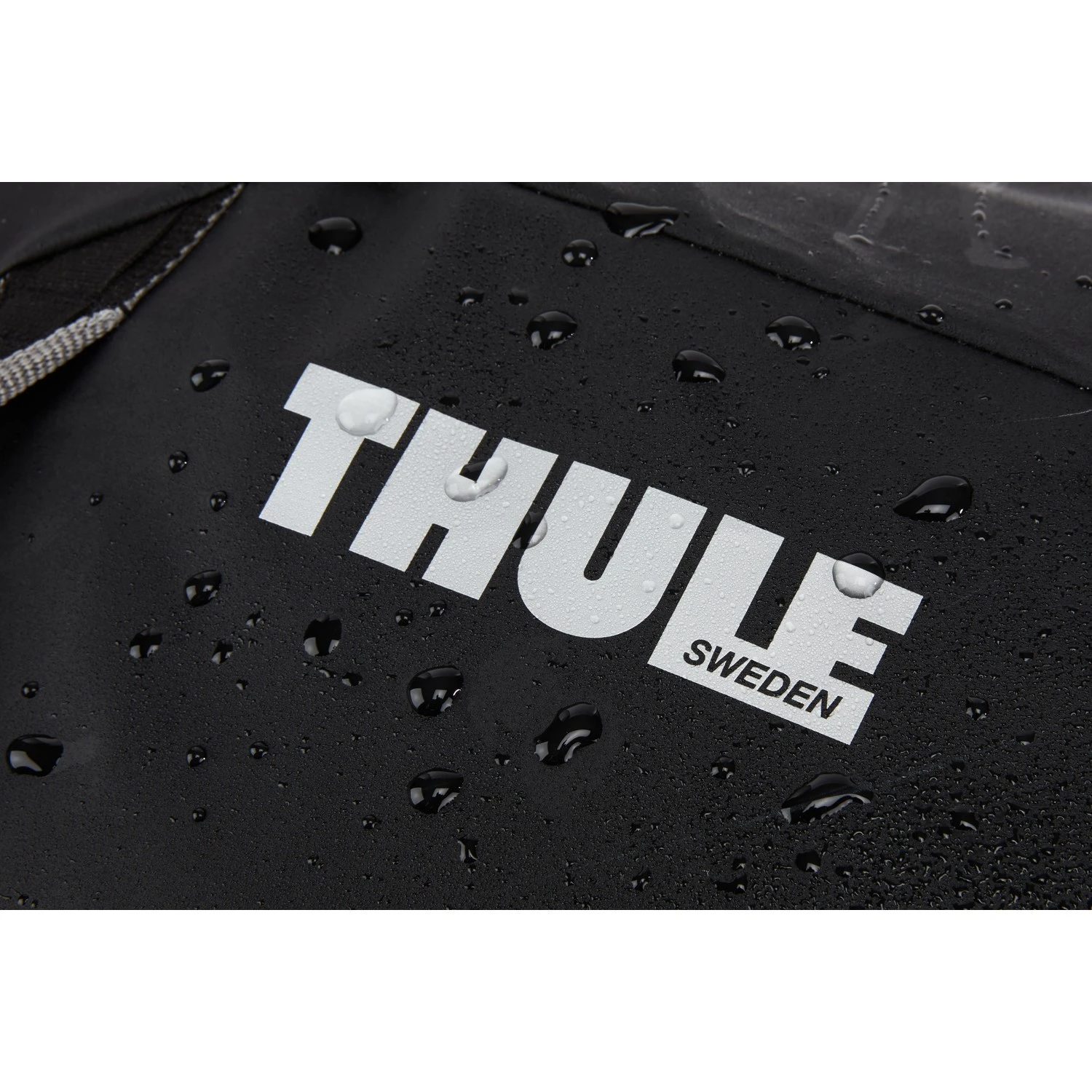 Thule Chasm Wheeled Duffel 81 Cm - Black 3204290 4 Thule Chasm Wheeled Duffel 81 Cm - Black 3204290 - Image 4