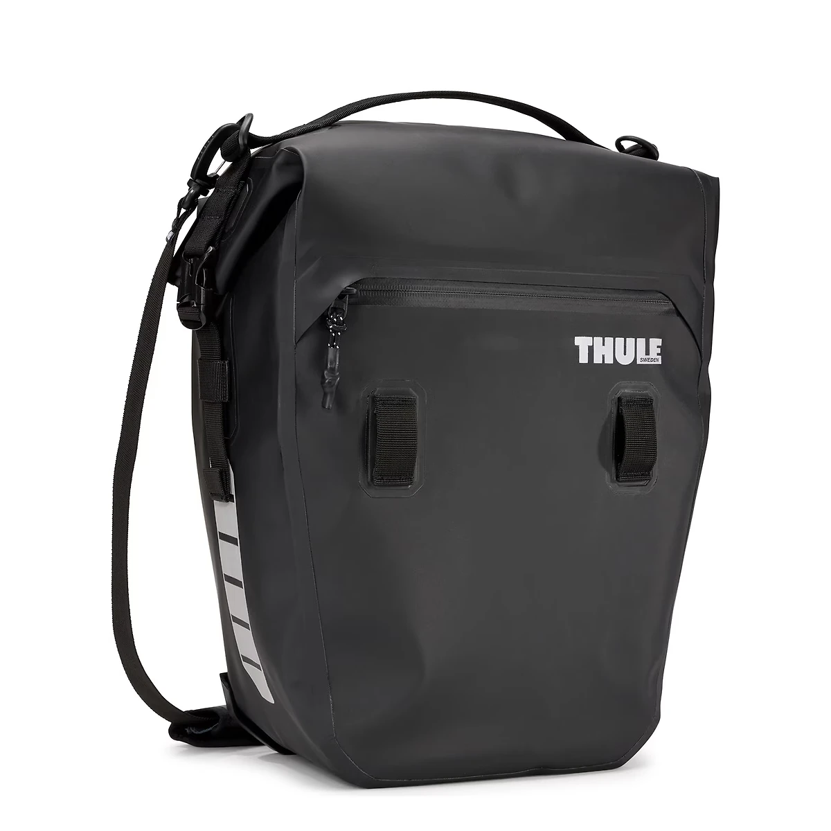 Thule Shield Pannier 22L - Black 3204916 1 Thule Shield Pannier 22L - Black 3204916